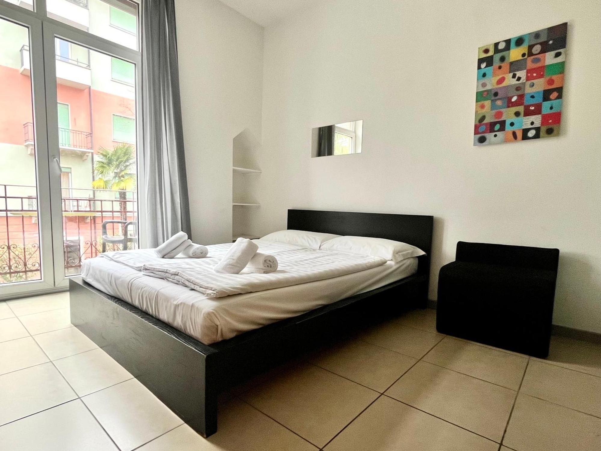 Guesthouse University By Lr - Self Check In Lugano Extérieur photo
