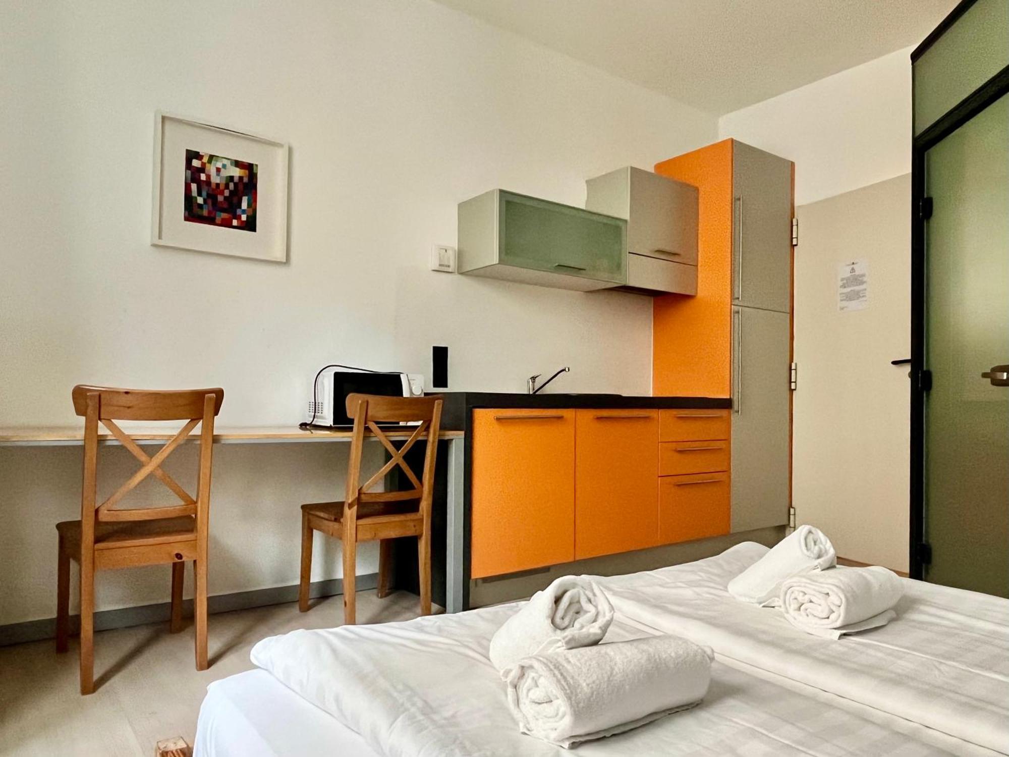 Guesthouse University By Lr - Self Check In Lugano Extérieur photo